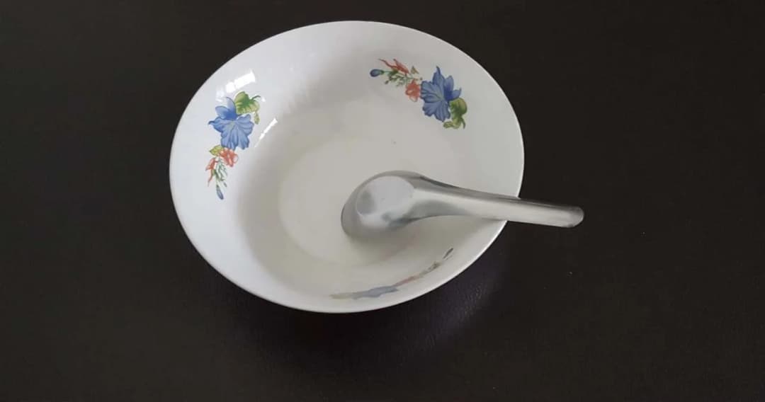 สธ.แนะกลุ่มเสี่ยงแค่ช้อนกลางอาจไม่พอ ส่วนคนทั่วไปควรใช้ช้อน 2 คันกินข้าว