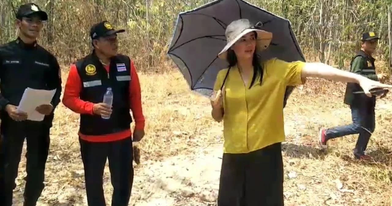 “ปารีณา” นำตรวจสอบที่ดินแม่ธนาธรกล่าวหารุกป่า ยอมรับอยากให้พ่อหยุดขับรถ