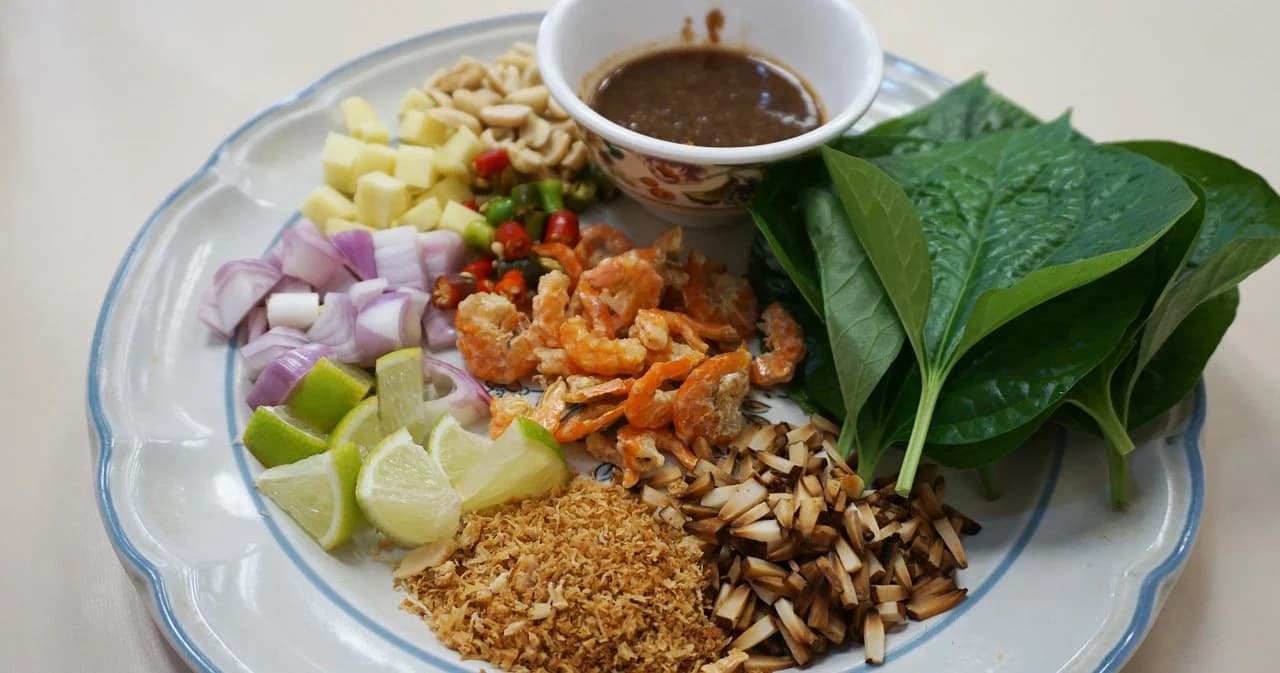 แพทย์แผนไทยแนะนำ “เมี่ยงคำไทย-ต้มโคล้ง-ต้มยำเห็ด” เมนูอาหารช่วยต้านโควิด-19