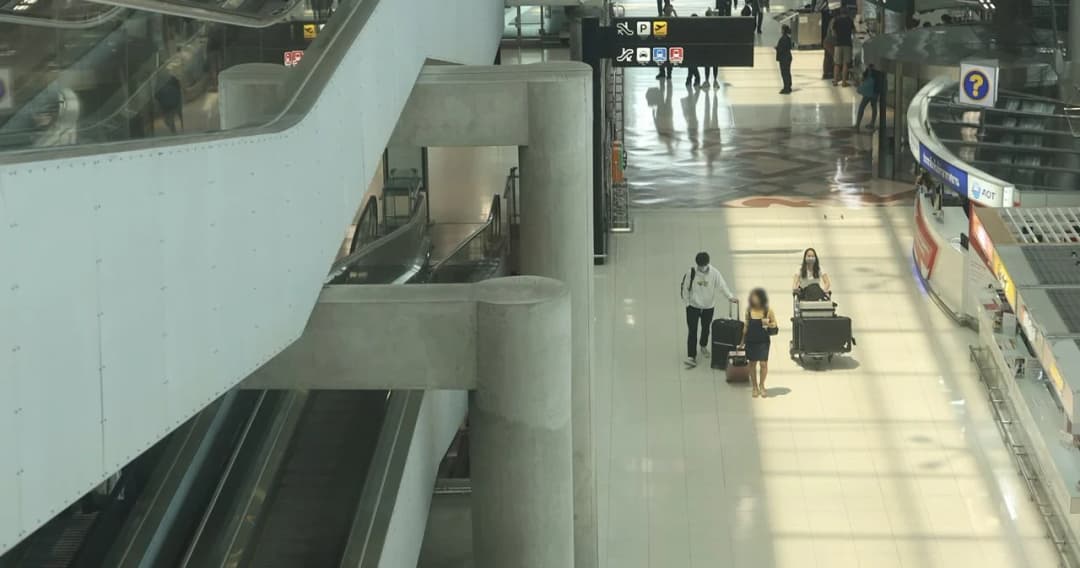 สุวรรณภูมิ เผยผลตรวจพนง.ทำความสะอาดไม่ติดเชื้อโควิด-19 โต้มาจากสเปนไม่ผ่านจุดคัดกรอง