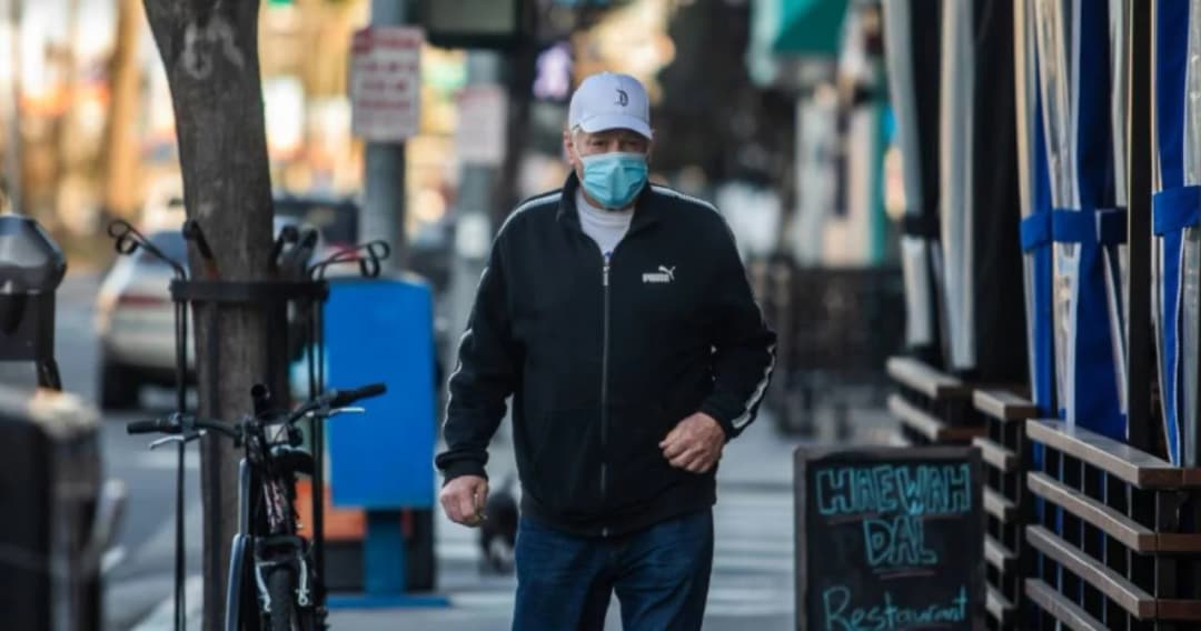 สหรัฐฯ ยืดเวลาเว้นระยะห่างทางสังคม พร้อมเร่งทดลองยาต้านไวรัสโควิด-19