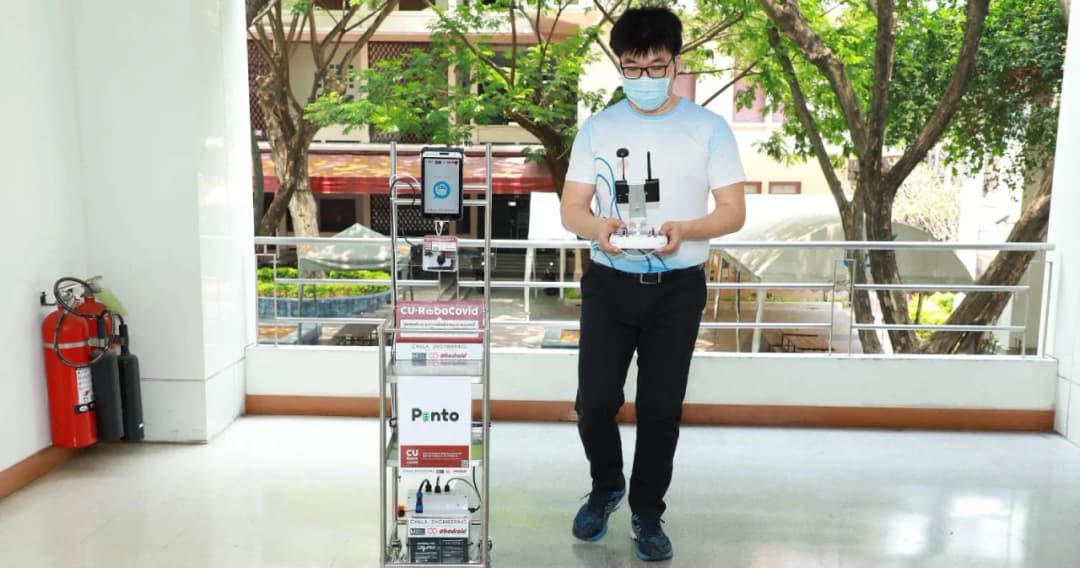 เอไอเอส ผนึก วิศวะ จุฬาฯ สนับสนุนระบบสื่อสาร “น้องปิ่นโต” หุ่นยนต์ช่วยส่งอาหารและยา
