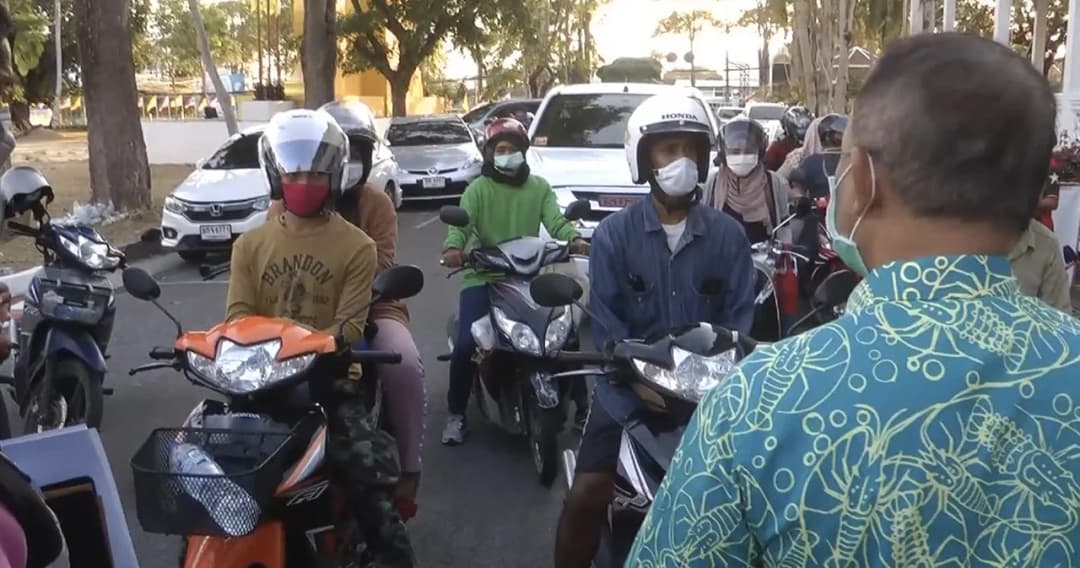 อยู่ต่อก็ไม่มีกิน แรงงานเจรจาขอภูเก็ต เปิดเกาะอีกครั้งเพื่อเดินทางกลับบ้านเกิด