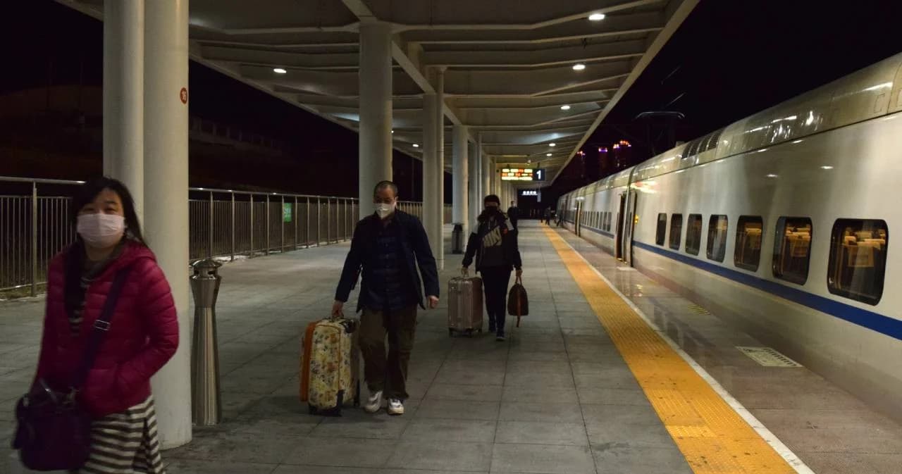 จีนพบผู้ป่วยโควิด-19 รายใหม่ 99 ราย กว่า 97 รายติดเชื้อจากต่างประเทศ