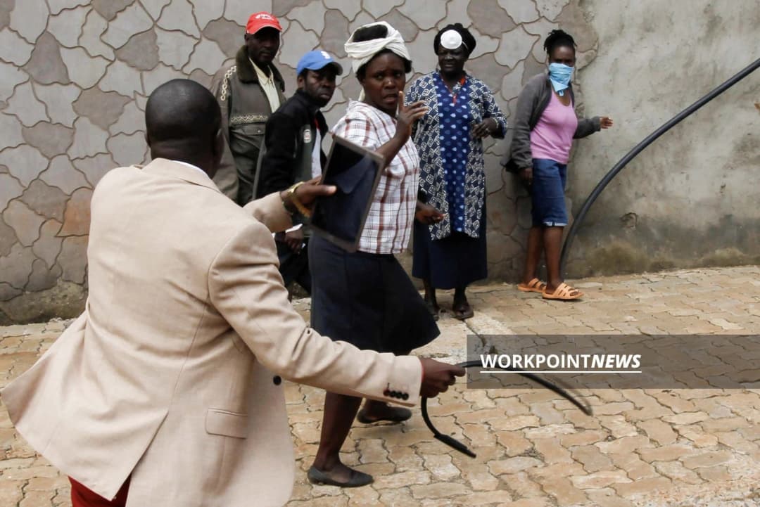 “ชาวเคนยา”แย่งอาหารแจกเพราะอดอยากในช่วงล็อกดาวน์ประเทศ