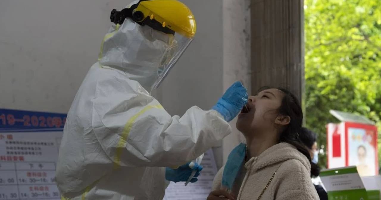 มณฑลหูเป่ยปรับลดค่าตรวจไวรัสโควิด-19 ลง แบ่งเบาภาระค่าใช้จ่ายประชาชน