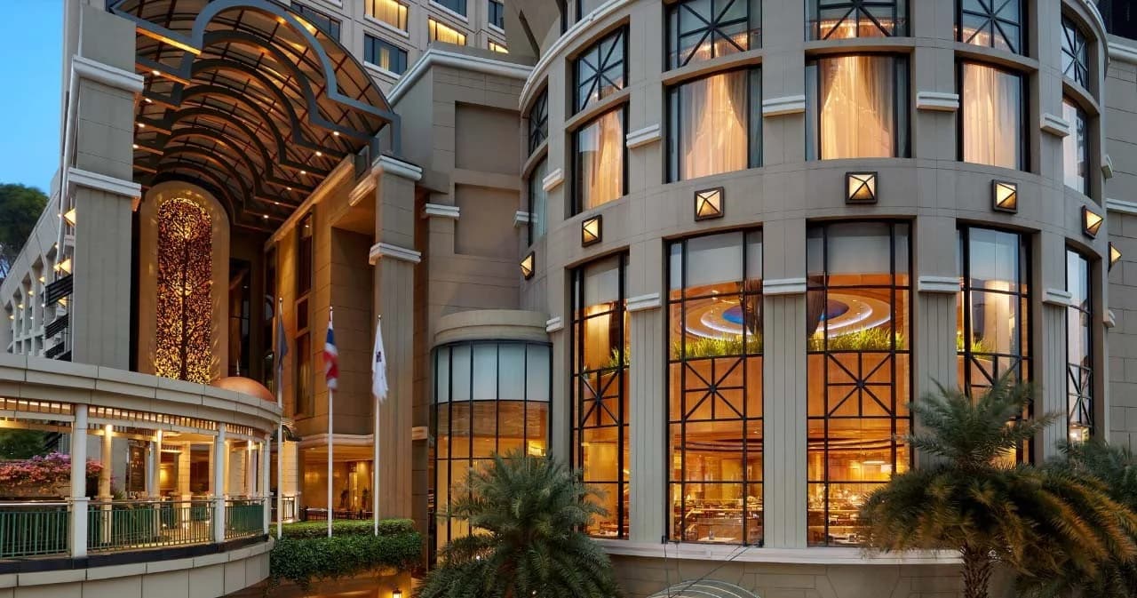 รร.เชอราตัน แกรนด์ สุขุมวิท ประกาศปิดชั่วคราวด้วยเหตุสุดวิสัยโควิด-19