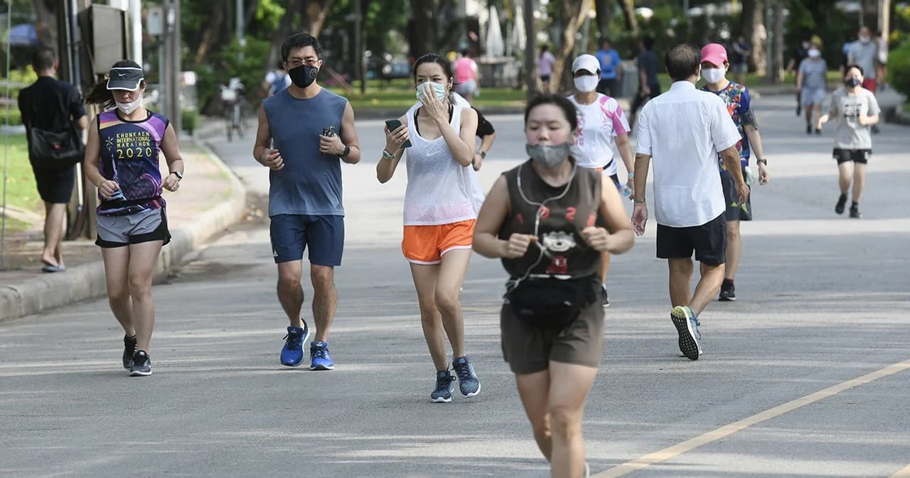 กทม.เตรียมจัดพื้นที่ให้วิ่งโดยไม่ต้องสวมหน้ากาก แต่ต้องรักษาระยะห่าง 5 เมตร