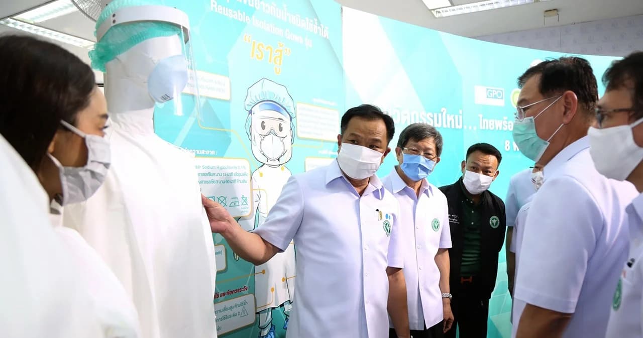 สำเร็จ! ไทยผลิตชุด PPE รุ่น เราสู้ ใช้ซ้ำได้ถึง 20 ครั้ง เตรียมส่งล็อตแรก 44,000 ชุด