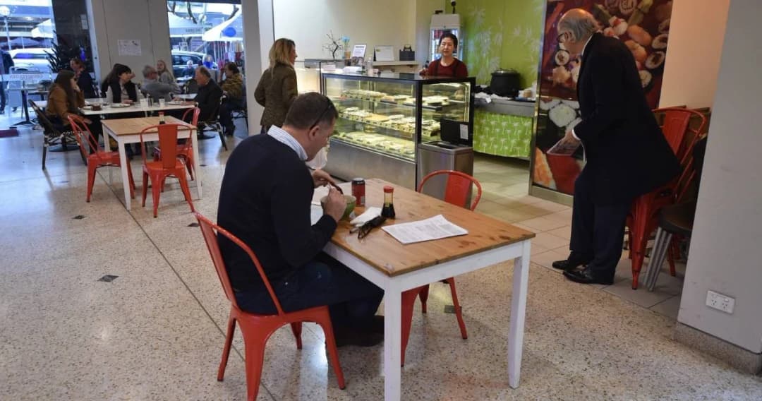 ร้านอาหารในซิดนีย์เริ่มกลับมาเปิดให้บริการอีกครั้ง