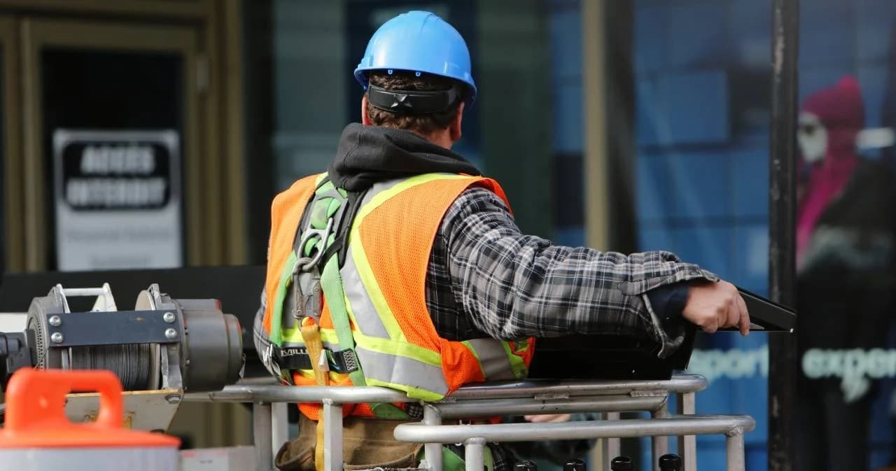 อังกฤษเผยจำนวนผู้ขอรับสวัสดิการว่างงานในเดือนเม.ย. สูง 2.1 ล้านราย