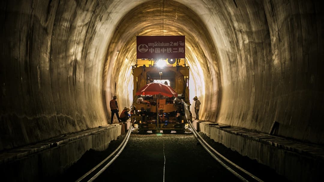จีนเร่งวางรางรถไฟในลาว วางแผนเปิดใช้ปลายปี 64 ความเร็ว 160 กม./ชม.