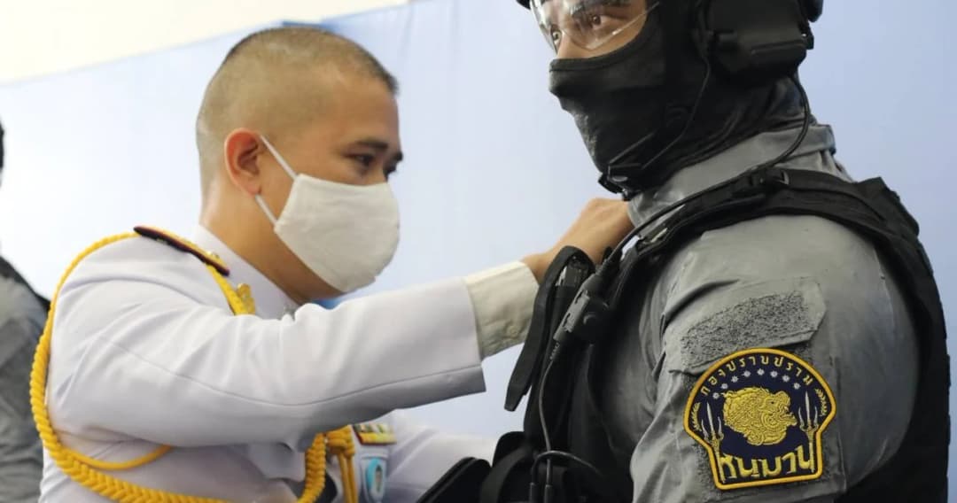 ในหลวง พระราชทานตราสัญลักษณ์ ชุดปฏิบัติการพิเศษ “หนุมาน กองปราบ”