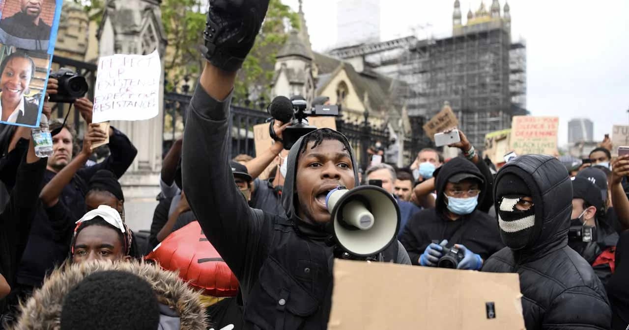 “ตกงานก็ช่างมัน” เมื่อดาราออกมาเคลื่อนไหวแสดงจุดยืนทางการเมือง