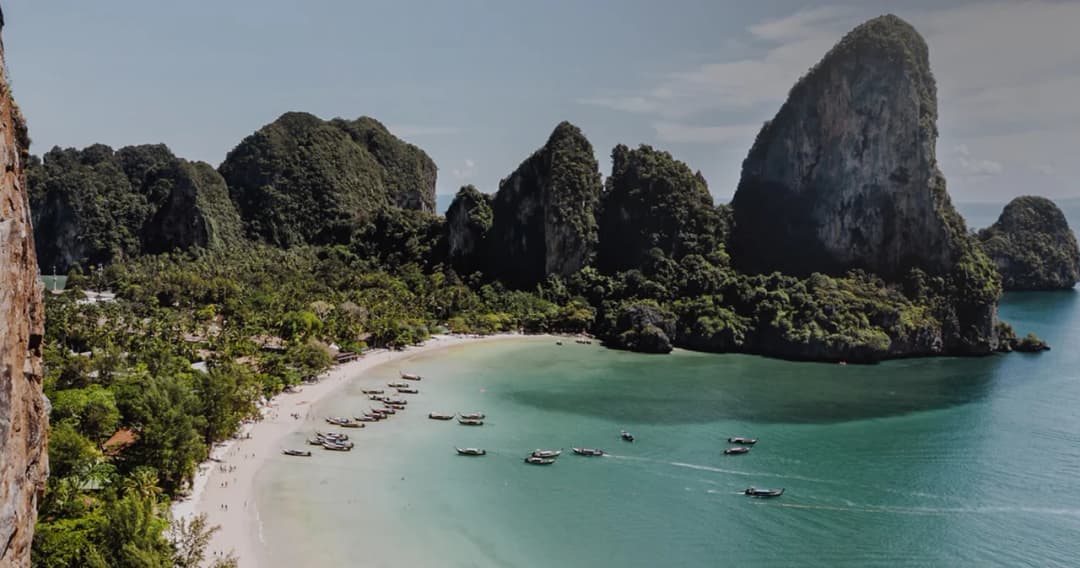 ศบค.เล็งจัดระเบียบชายหาดและแหล่งท่องเที่ยวแบบ New Normal