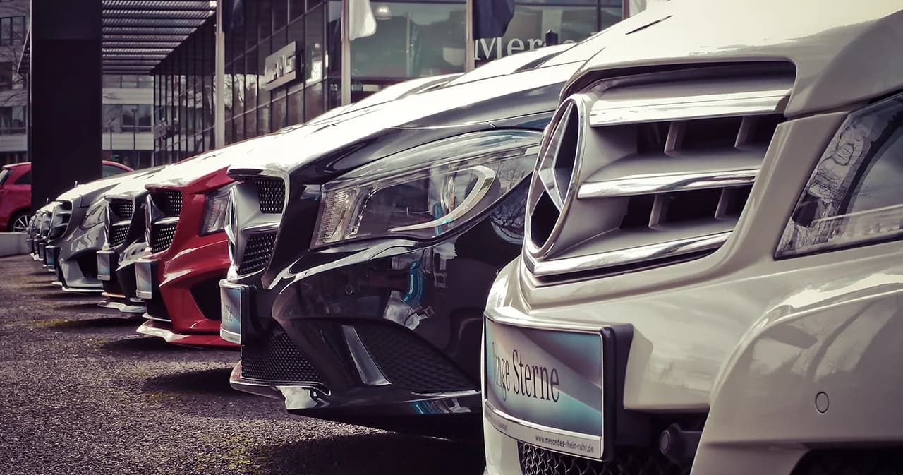 10 แบรนด์รถยนต์ มูลค่าการตลาดสูงสุด เบนซ์มาเป็นอันดับหนึ่ง