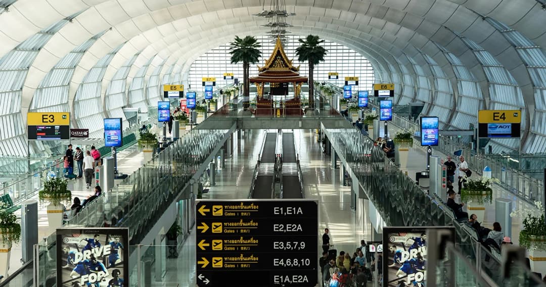 จับหนุ่ม ‘เมียนมา’ ปลอมตัวเป็นนักบินเข้า ‘สุวรรณภูมิ’ อ้างอยากอวดครอบครัวแฟน