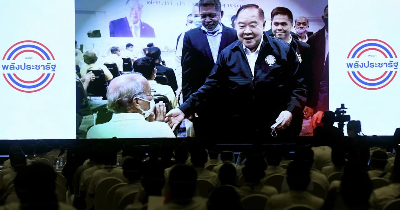 มติเอกฉันท์ “บิ๊กป้อม” นั่งหัวหน้าพรรคพปชร. “นฤมล” คุมการเงิน กก.บห.ใหม่รวม 27 คน