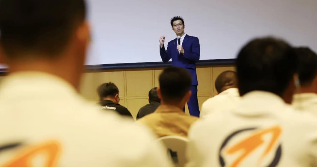 ธนาธร ประกาศเขย่าประเทศอีกรอบ หวังชนะเลือกตั้งท้องถิ่นเปลี่ยนให้ยึดโยงประชาชน