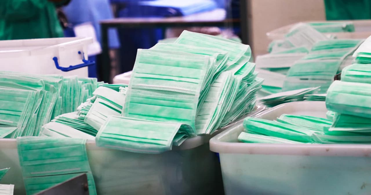 ไทยผลิตแมสก์ได้วันละ 4.2 ล้านชิ้น เร่งกระจายหน่วยงานที่จำเป็นต้องใช้ให้เพียงพอ ย้ำยังไม่ให้ส่งออก