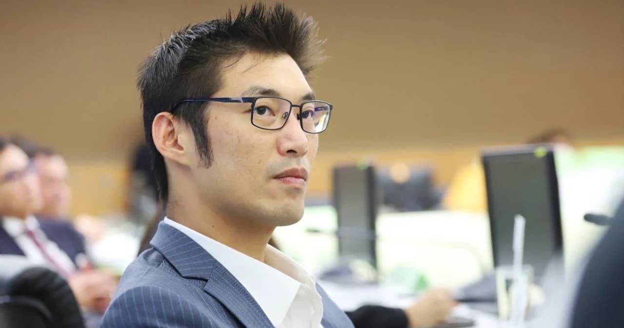 ‘ธนาธร’ จี้คลังแจงทำ MOU สวัสดิการเชิงธุรกิจกับกรมธนารักษ์ – กองทัพ