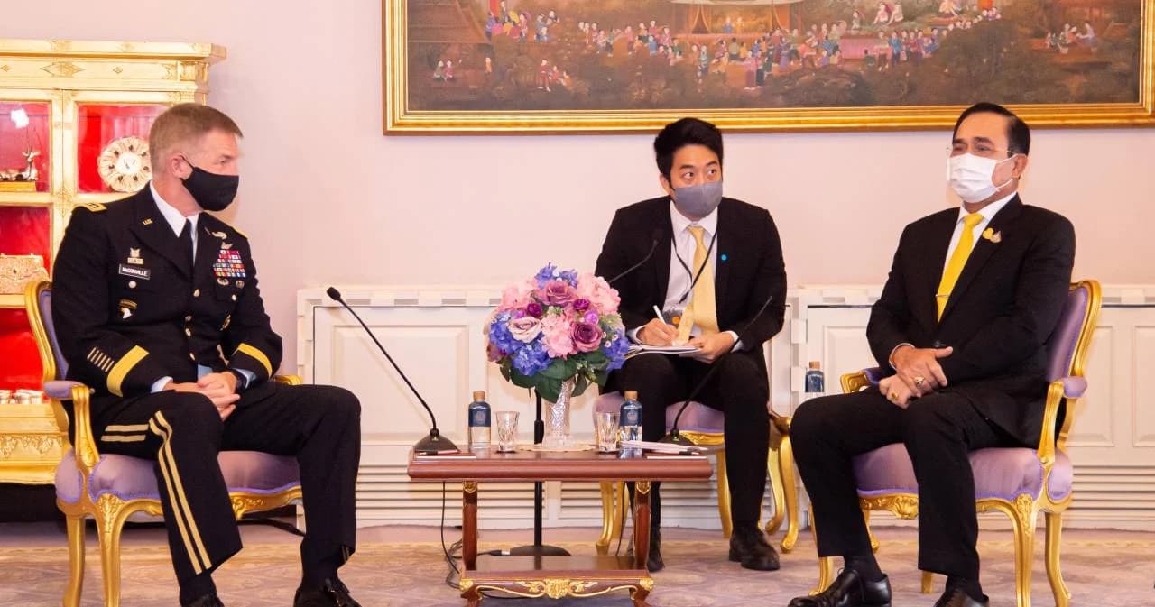 ผบ.ทบ.สหรัฐฯ เข้าพบ นายกฯ ชื่นชมไทยป้องกันโควิด-19 ยืนยันร่วมมือฟื้นฟูเศรษฐกิจ