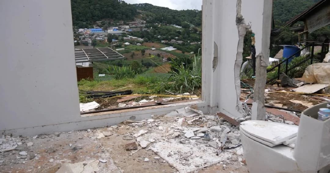 ม่อนแจ่ม ป่าไม้ลุยรื้อรีสอร์ทบุกรุก 29 ราย แต่นักท่องเที่ยวยังคึกคัก