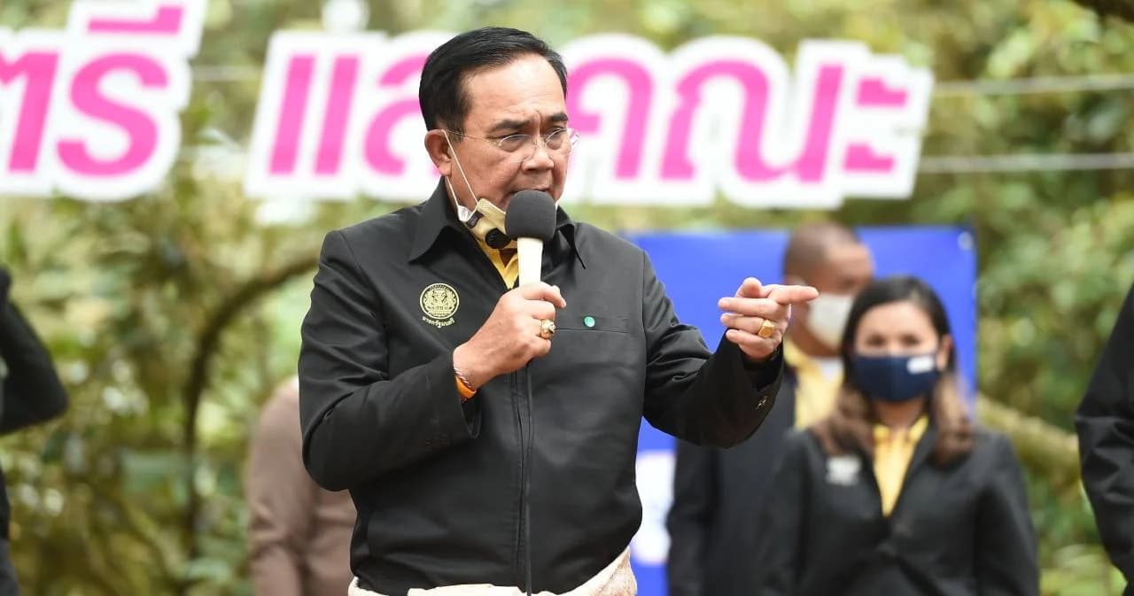 บิ๊กตู่ แจงปรับ สมคิด – 4 กุมาร จาก ครม.เพราะการเปลี่ยนจากคิดแบบทหารไปเป็นนักการเมือง