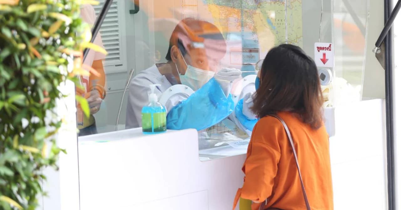 ตรวจเชื้อโควิด-19 ชาวระยองวันที่ 3 รวม 1,374 คน ผลเป็นลบ 104 คน ที่เหลืออยู่ระหว่างรอผลจากแล็บ