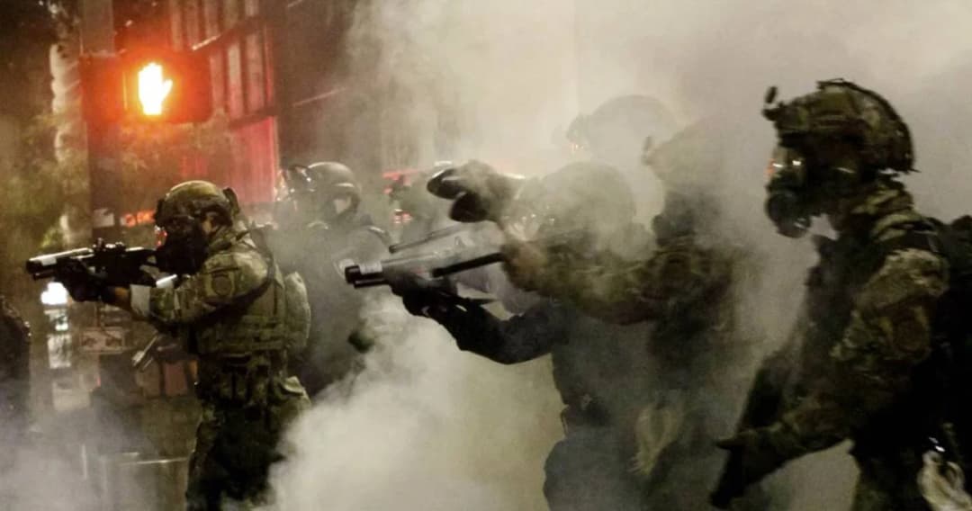 นายกฯ – ชาวเมืองพอร์ตแลนด์ วอนรัฐบาลกลางถอนทหารออกจากพื้นที่ ด้านทรัมป์ขู่ส่งกำลังคุมสถานการณ์เพิ่ม