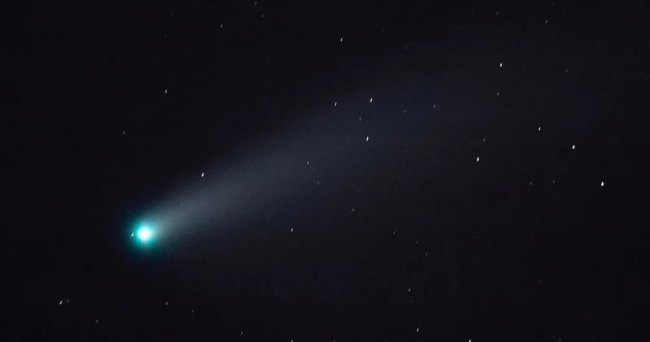 เปิดภาพถ่าย ‘ดาวหางนีโอไวส์’ เหนือฟ้าเชียงใหม่ มองเห็นได้ด้วยตาเปล่า