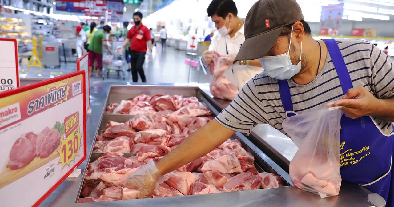 3 ห้างค้าปลีกขายหมูราคาถูกช่วยลดค่าครองชีพ ปชช. หลังหมูหน้าเขียงราคาแพง