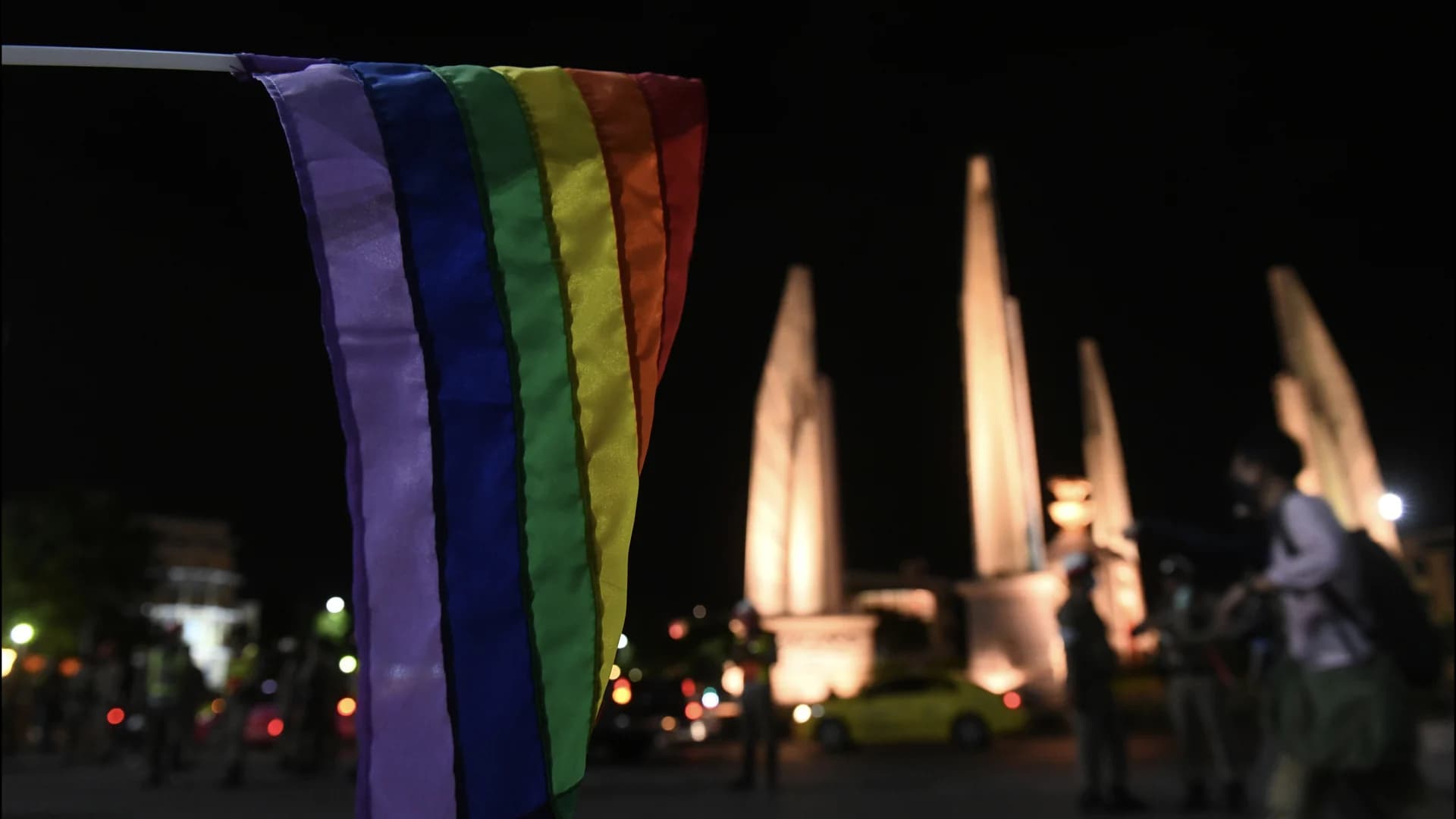 สรุป ‘ม็อบไม่มุ้งมิ้งแต่ตุ้งติ้งค่ะคุณรัฐบาล’ สนับสนุนเยาวชนปลดแอก เรียกร้องสมรสเท่าเทียม