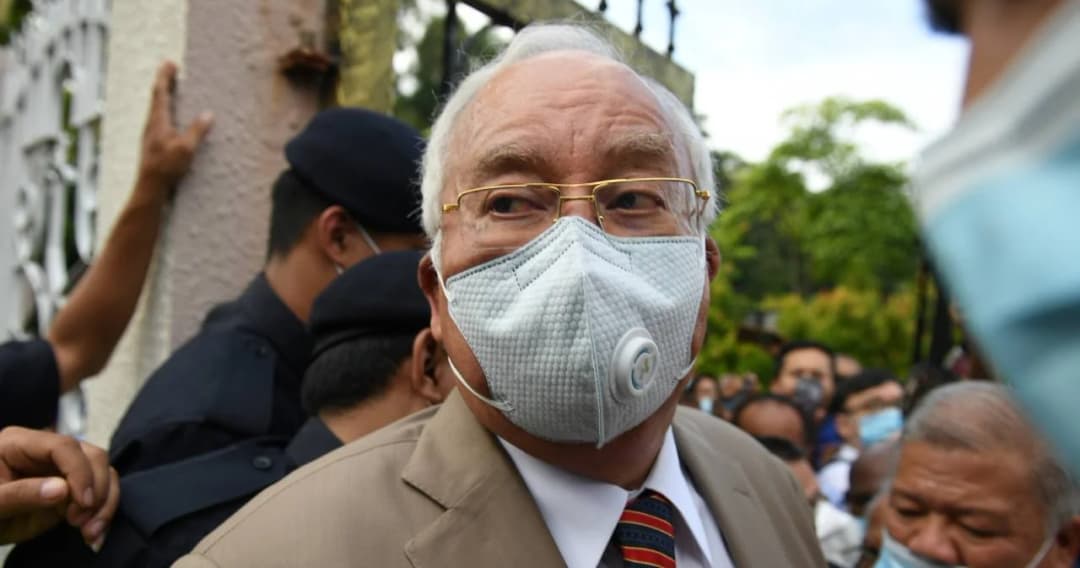 ศาลมาเลเซียสั่งจำคุก ‘นาจิบ’ 12 ปี ปรับ 210 ล้านริงกิต คดีโกงกองทุนย่อย 1MDB