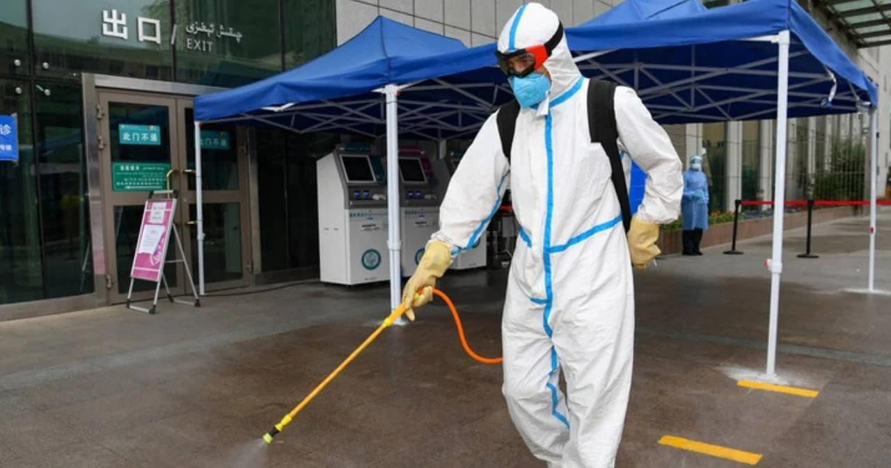 จีนพบผู้ป่วยโควิด-19 รายใหม่เพิ่มอีก 101 ราย สูงที่สุดตั้งแต่กลางเดือนเมษายน