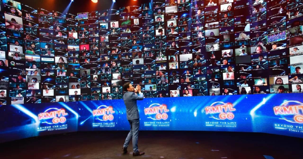 สจล.ปฐมนิเทศออนไลน์ ผ่าน ZOOM ดึงเฟรชชี่ อธิการบดี เจอกันในเกม Minecraft