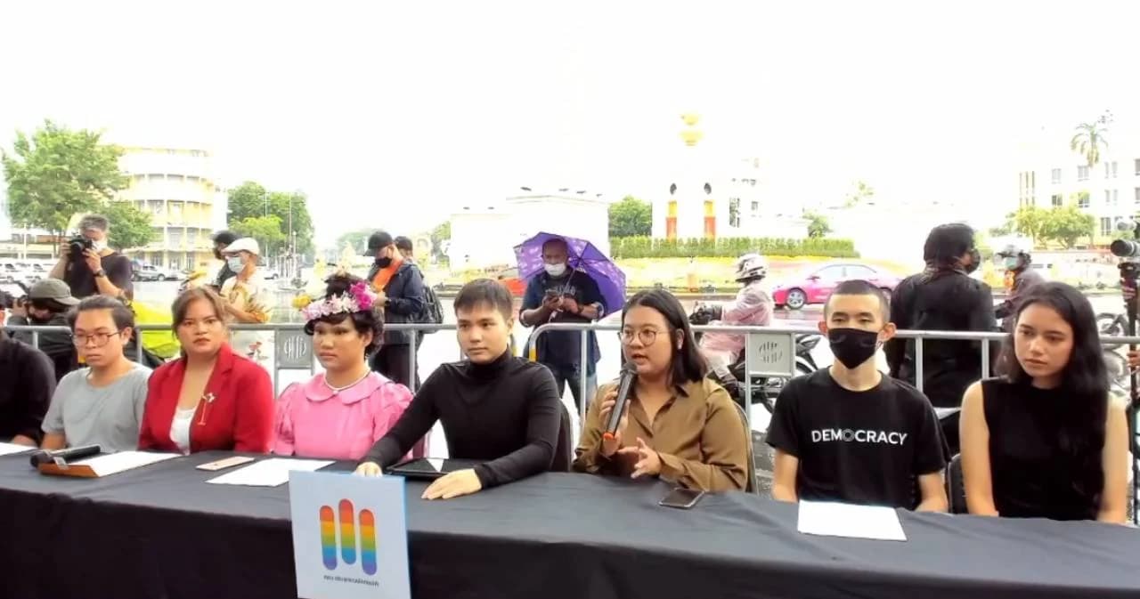 คณะประชาชนปลดแอก นัดชุมนุมใหญ่ 16 ส.ค. จี้ร่างรธน.ใหม่ก่อนยุบสภา ส.ว.ต้องลาออก