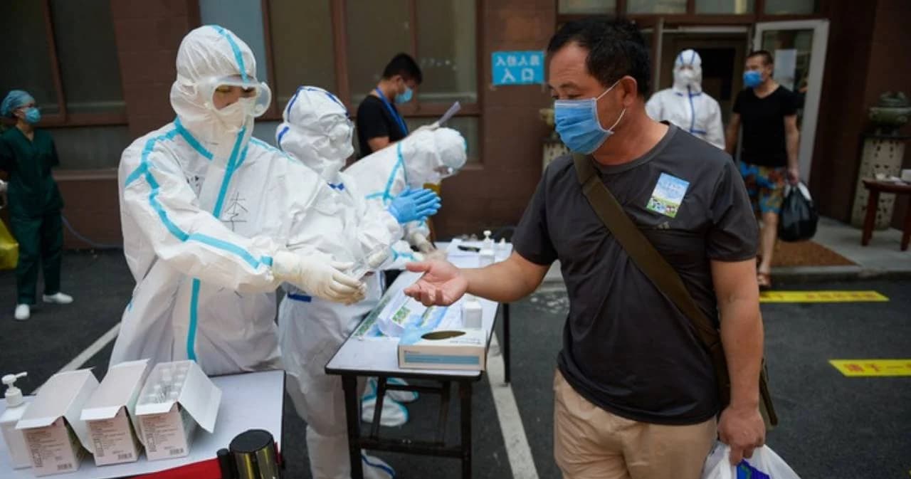 ฮ่องกงเสนอตรวจโควิดฟรีให้ประชาชนทั่วประเทศ หวังควบคุมการระบาดรอบสอง