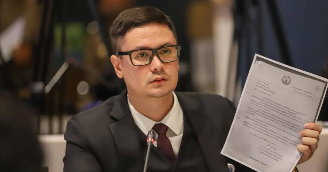 ‘โรม’ เปิดเอกสารตัวละครลับคดีบอส คนแนะนำ ‘รศ.สายประสิทธิ์’ กับ ‘พ.ต.อ.ธนสิทธิ’