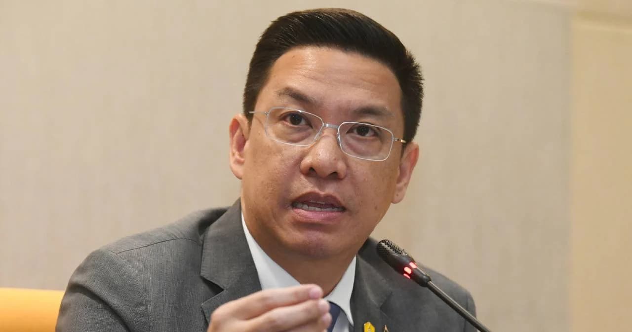 รมว.ดีอีเอสขอศาลปิดอีก 661 เพจ เชื่อมั่นเฟซบุ๊กไม่ฟ้องรัฐบาลไทยแต่ถ้าฟ้องก็จะสู้-เอาผิดไล่ล่าคนดัง