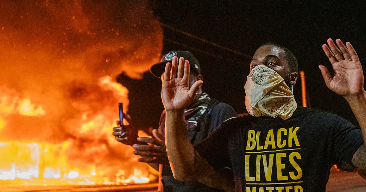 สรุปเหตุมิลวอกี้ บัคส์ บอยคอตต์ สงครามสีผิวสู่ดราม่า NBA