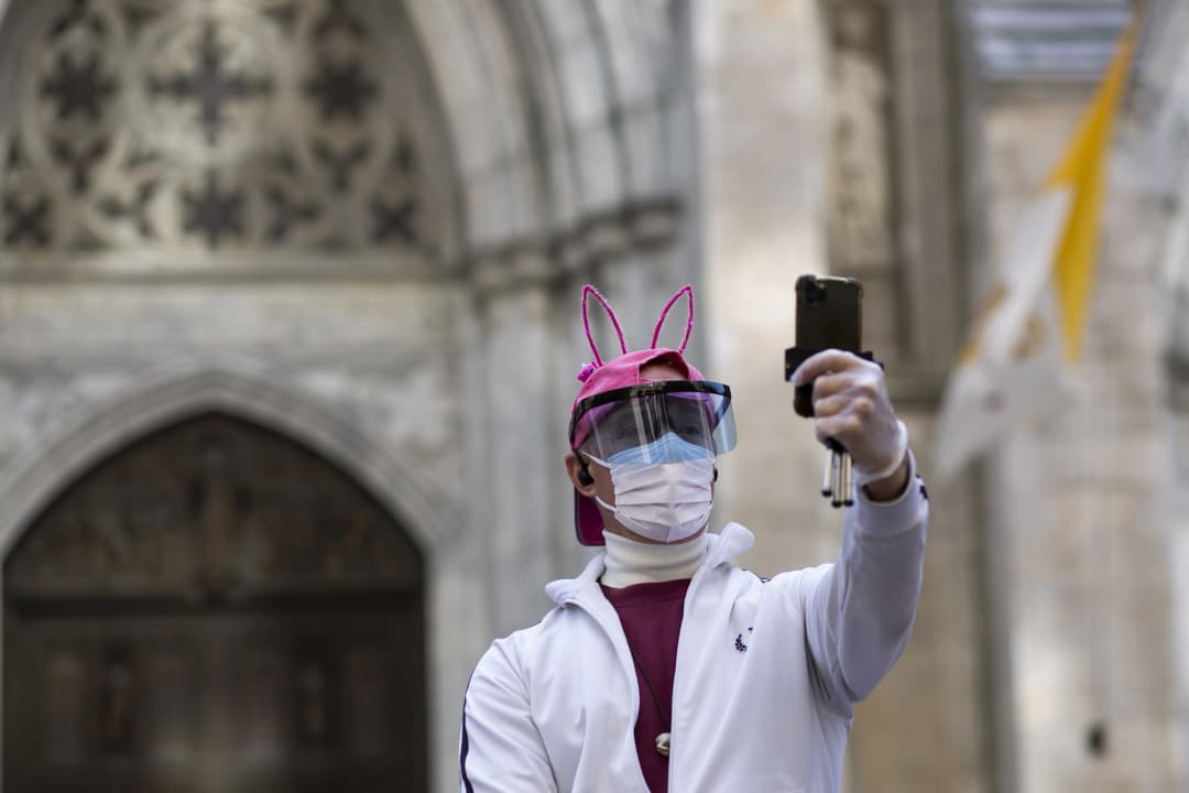 หน้ากาก เซลฟี่ AFP 0963