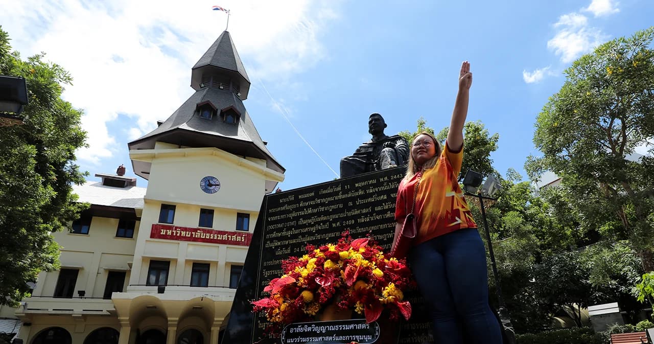 แนวร่วมธรรมศาสตร์ฯ ไม่ถอยยันจัดชุมนุม 19 ก.ย. ‘รุ้ง’ ประกาศถ้าล็อกประตูก็จะตัดโซ่
