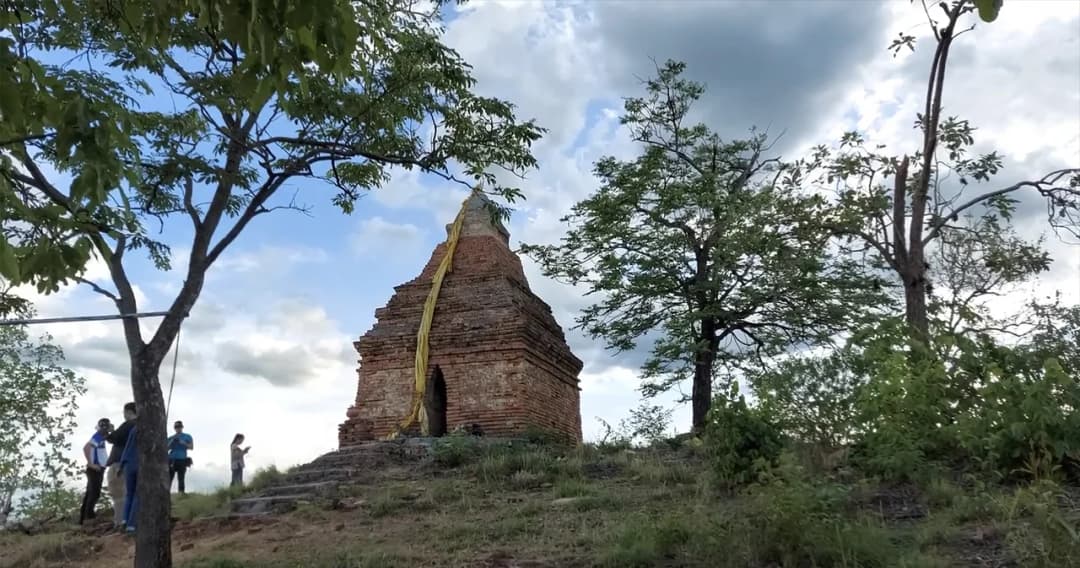 พบภาพเขียนในเจดีย์เก่าที่ จ.ตาก คาดอายุกว่า 200 ปี