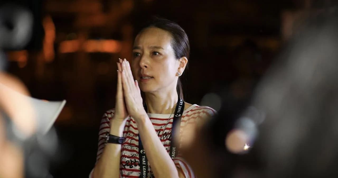 ไทยลีก คู่ท่าเรือ-โปลิศ ไฟดับ 1 ชม.แก้ไม่ได้ ถูกปรับแพ้ มาดามแป้งขอโทษแฟนบอล