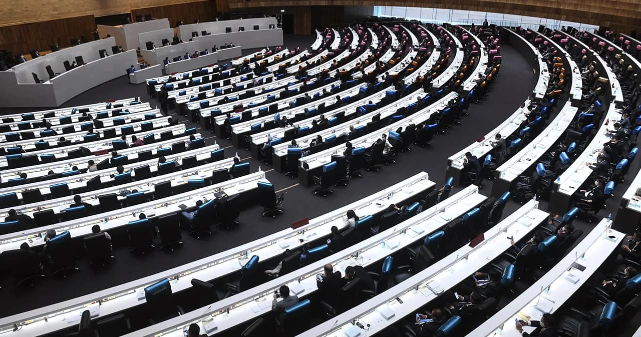 วิป 3 ฝ่ายนัดหารือขั้นตอนถกแก้ รธน. จับตาอภิปรายยื้อทำลงมติไม่ทัน