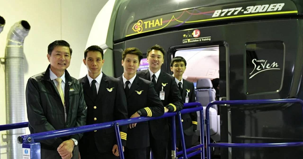 เปิดราคา 3 แพ็คเกจขับเครื่องบินในห้องซีมูเลเตอร์ของการบินไทย