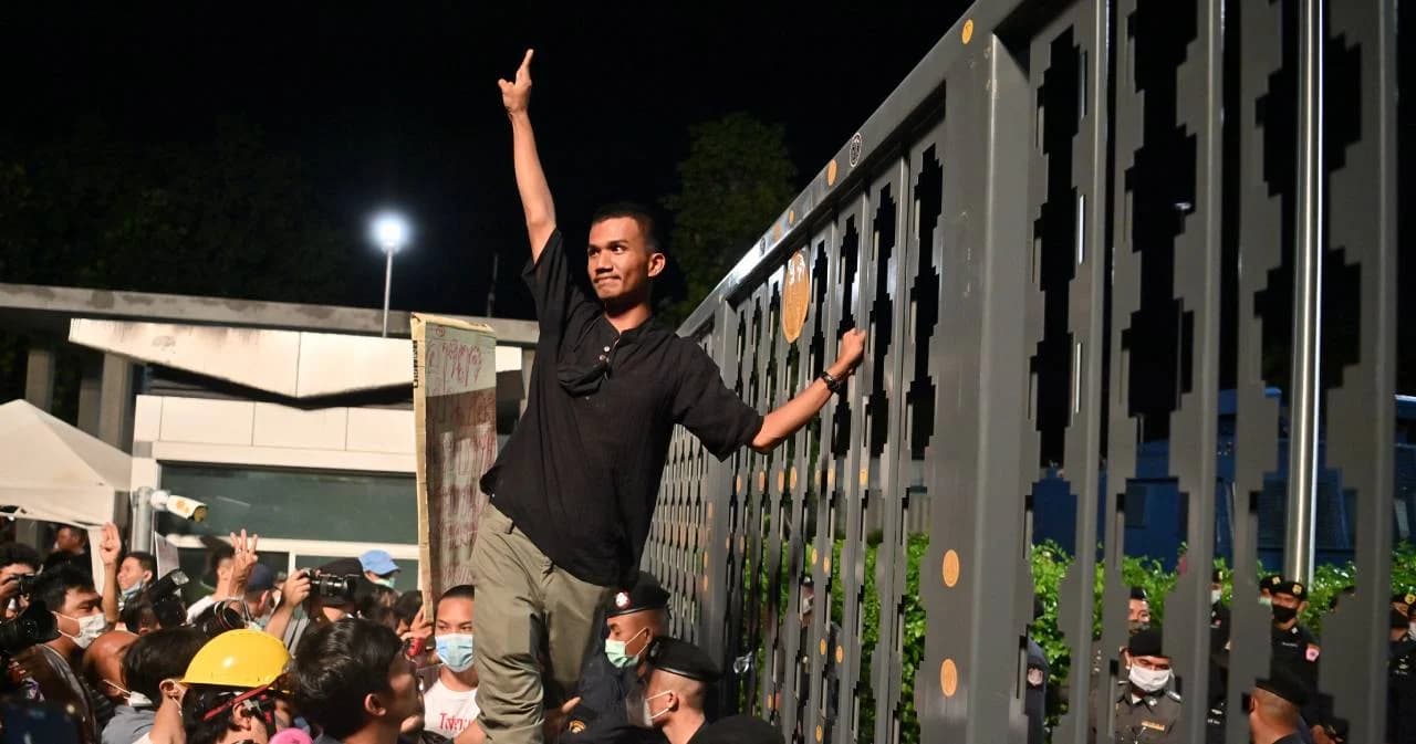 นายกฯ ถามนัดหยุดงาน 14 ต.ค.ได้อะไร ติงชุมนุมใช้คำพูดหยาบคาย เป็นตัวอย่างไม่ดี