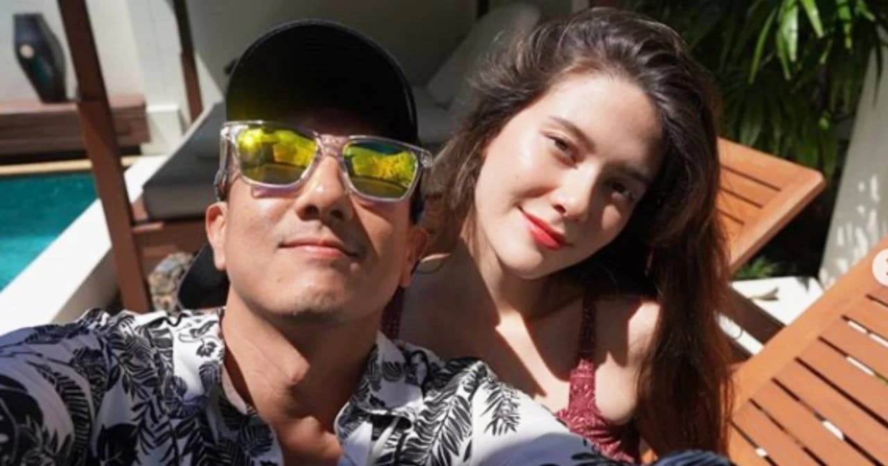 ‘มารีญา-วรรณสิงห์’ เปิดตัวคู่รักนักประชาธิปไตยโพสต์ไอจีแสนสวีทที่เกาะสมุย