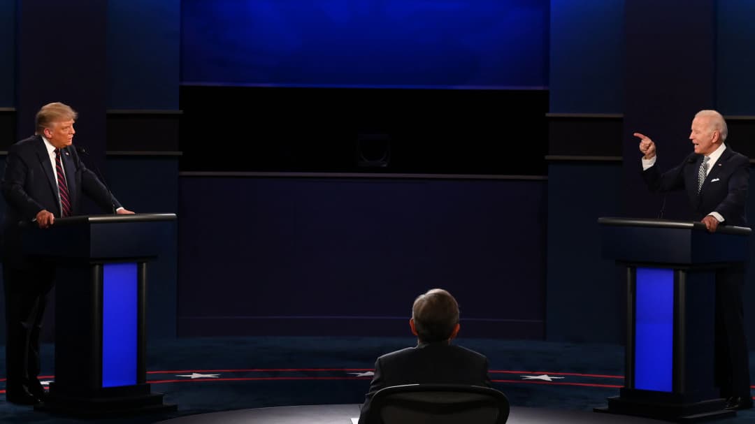 ผู้จัดงานเตรียมเพิ่มกติกาการดีเบตเลือกตั้งประธานาธิบดีสหรัฐฯ หลังผู้สมัครคอยพูดแทรกกันไปมา